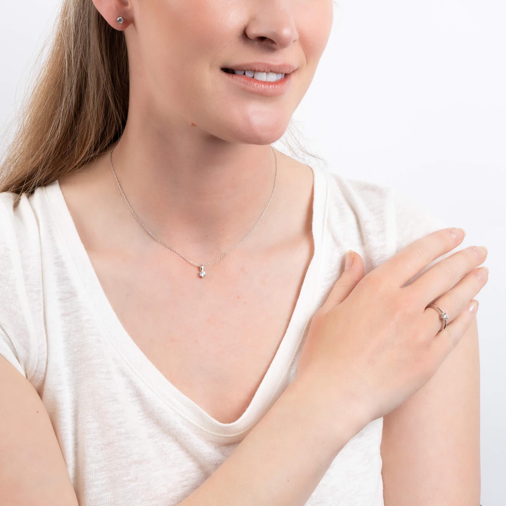 Six Claw Carat Pendant