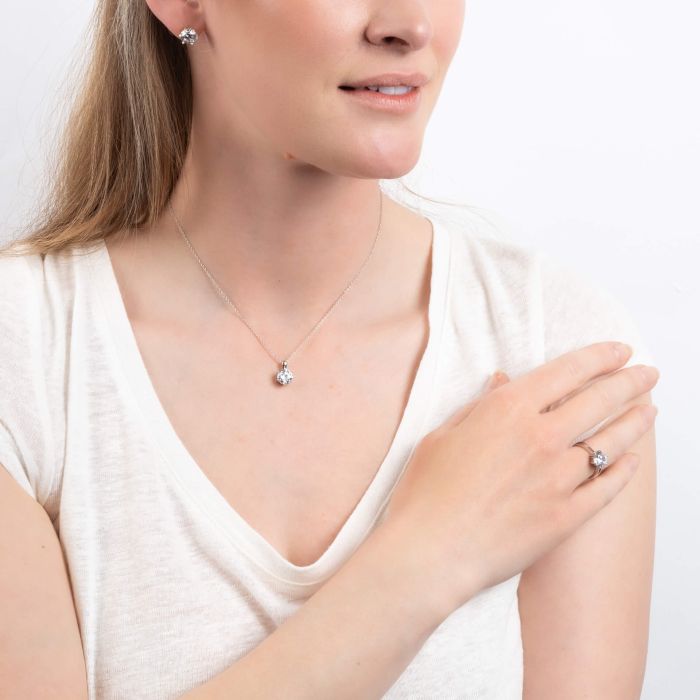 Six Claw Carat Ring