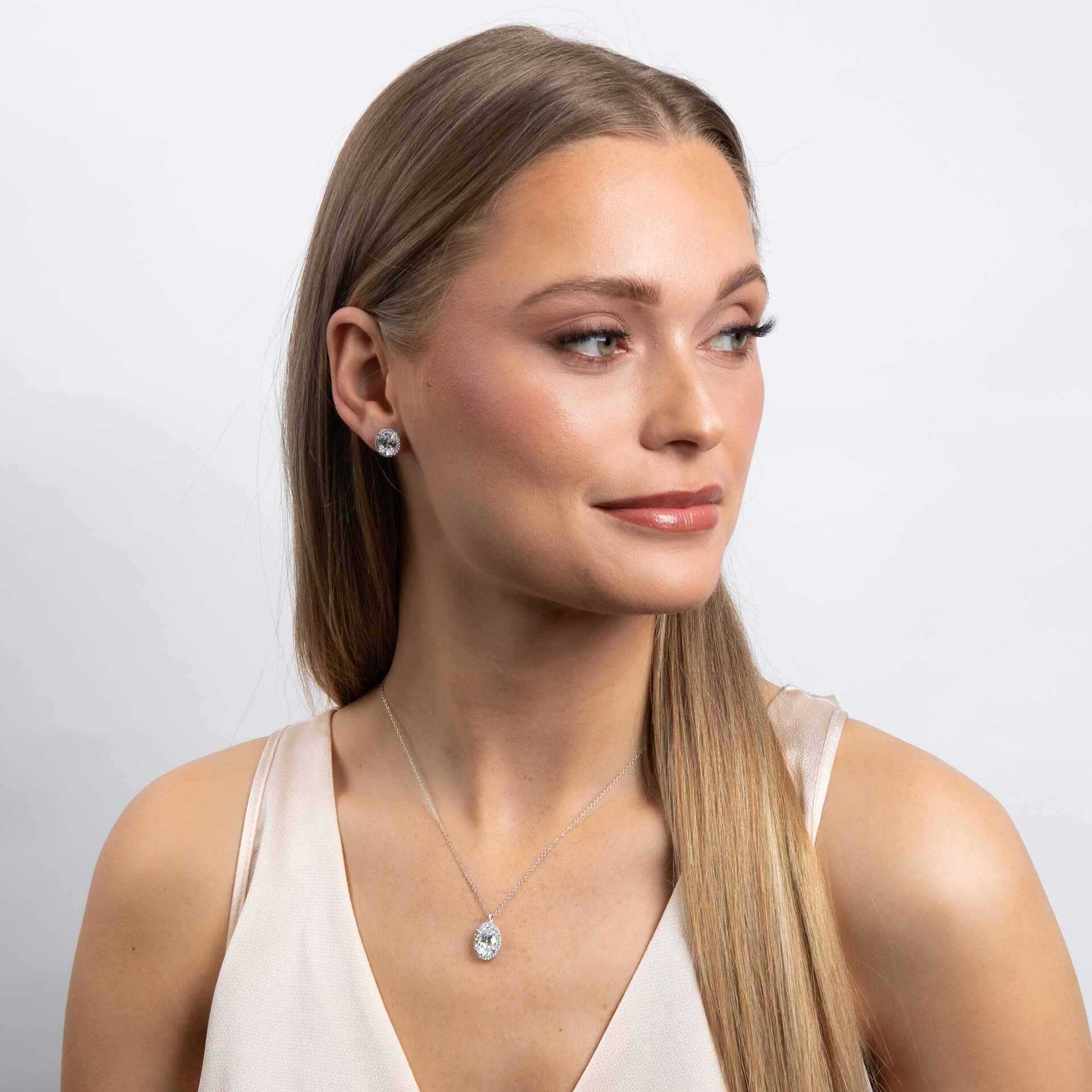 Oval Halo Pendant