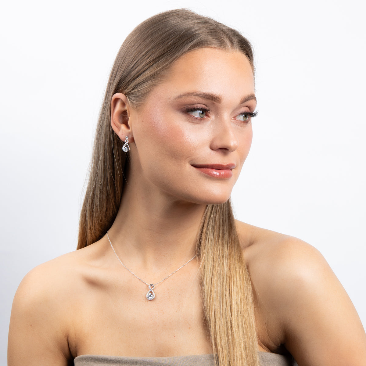 Infinity Zirconia Pendant