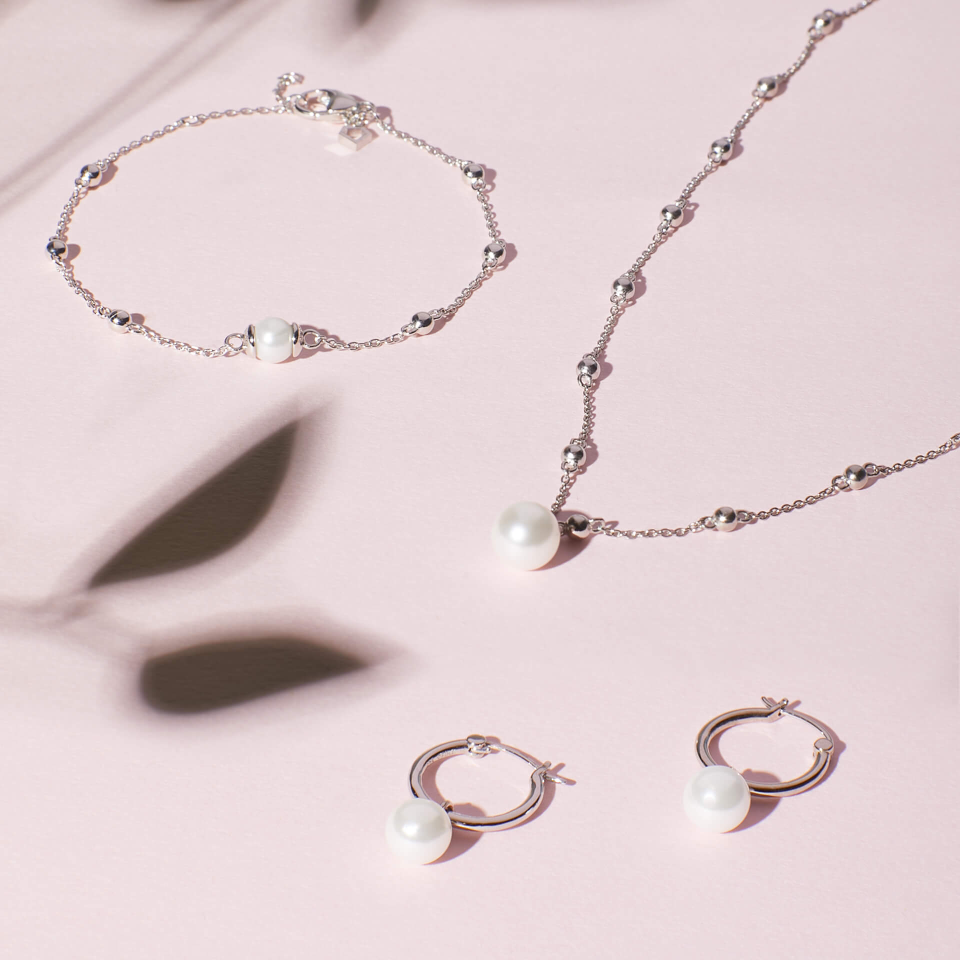 Assembled Hoop Earrings with Shell Pearl
