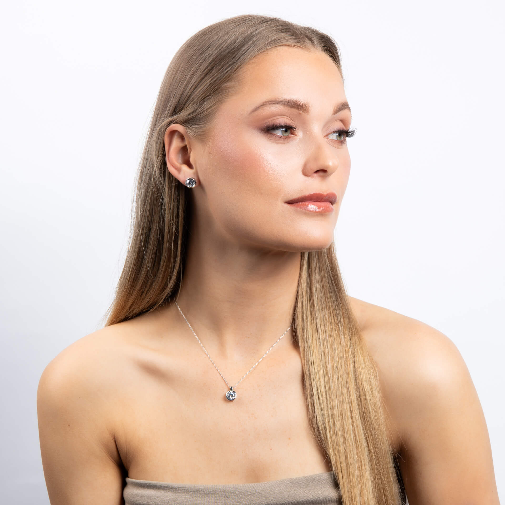Bezel Set Carat Pendant