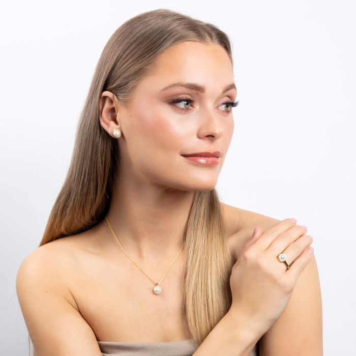 Shell Pearl and Zirconia Halo Pendant